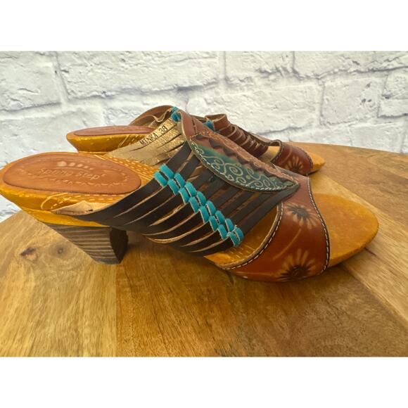 Spring Step Brown Sandals with Strappy Design - Picture 1 of 3